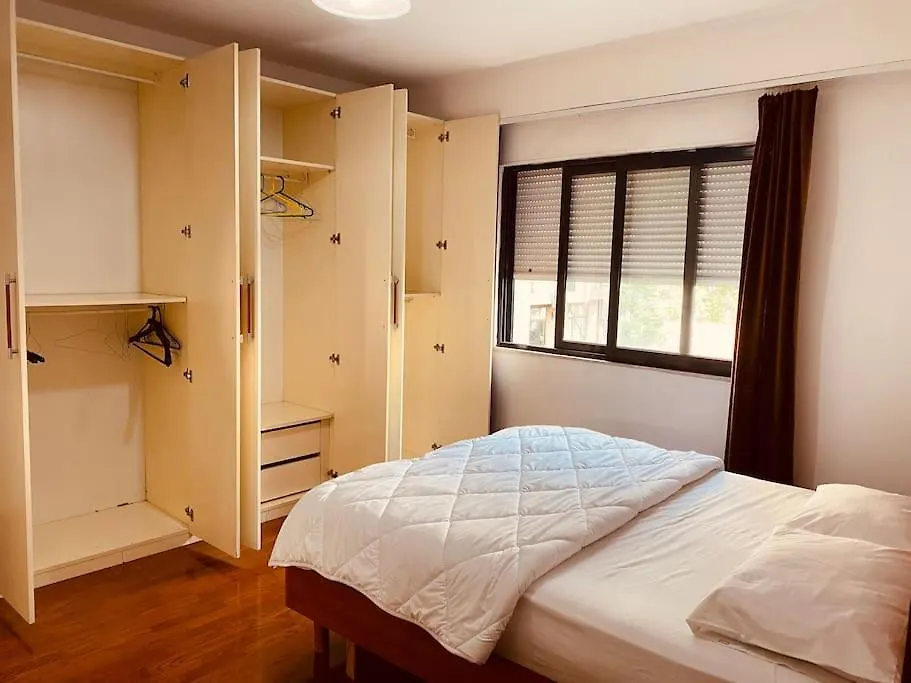 Апартаменты Downtown Bllok 2Br, Large Patio, Ac-Wifi Тирана 0*,  Албания