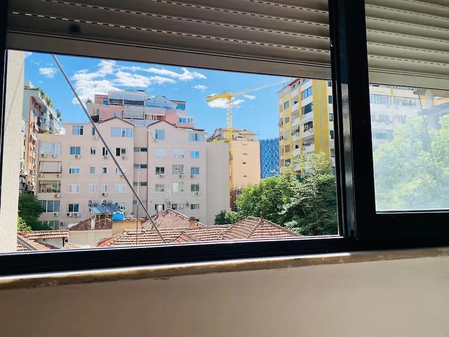 Апартаменты Downtown Bllok 2Br, Large Patio, Ac-Wifi Тирана